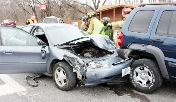 One Injury in Crash